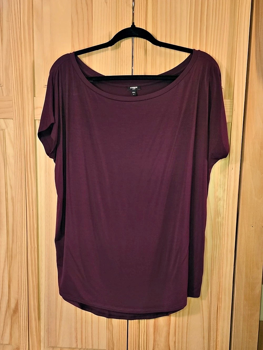 Express Short Sleeve London Top Plum Size Medium Like New